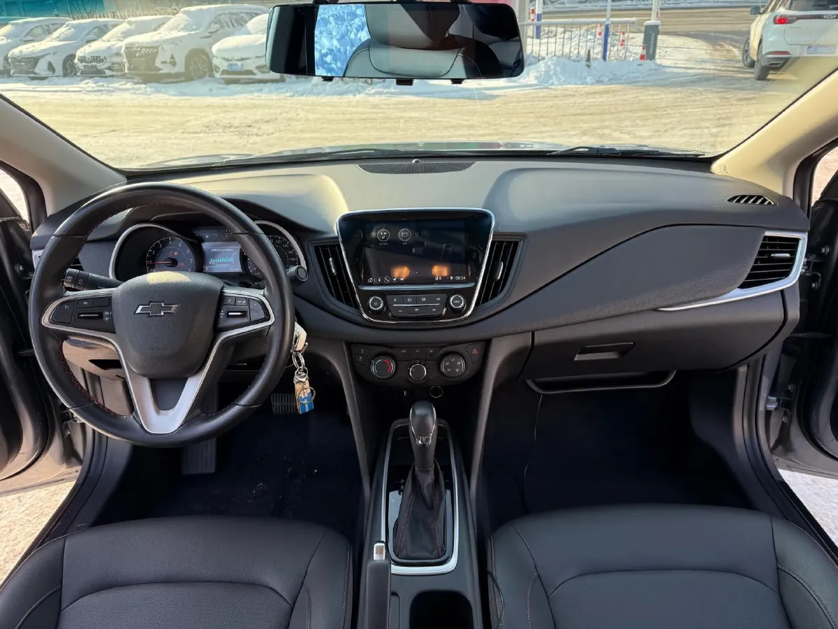 2020 Chevrolet Monza 1.0T 125HP L3 6DCT,autocango,china used car exporter,china ev exporter,chinese used car exporter,chinese used ev exporter