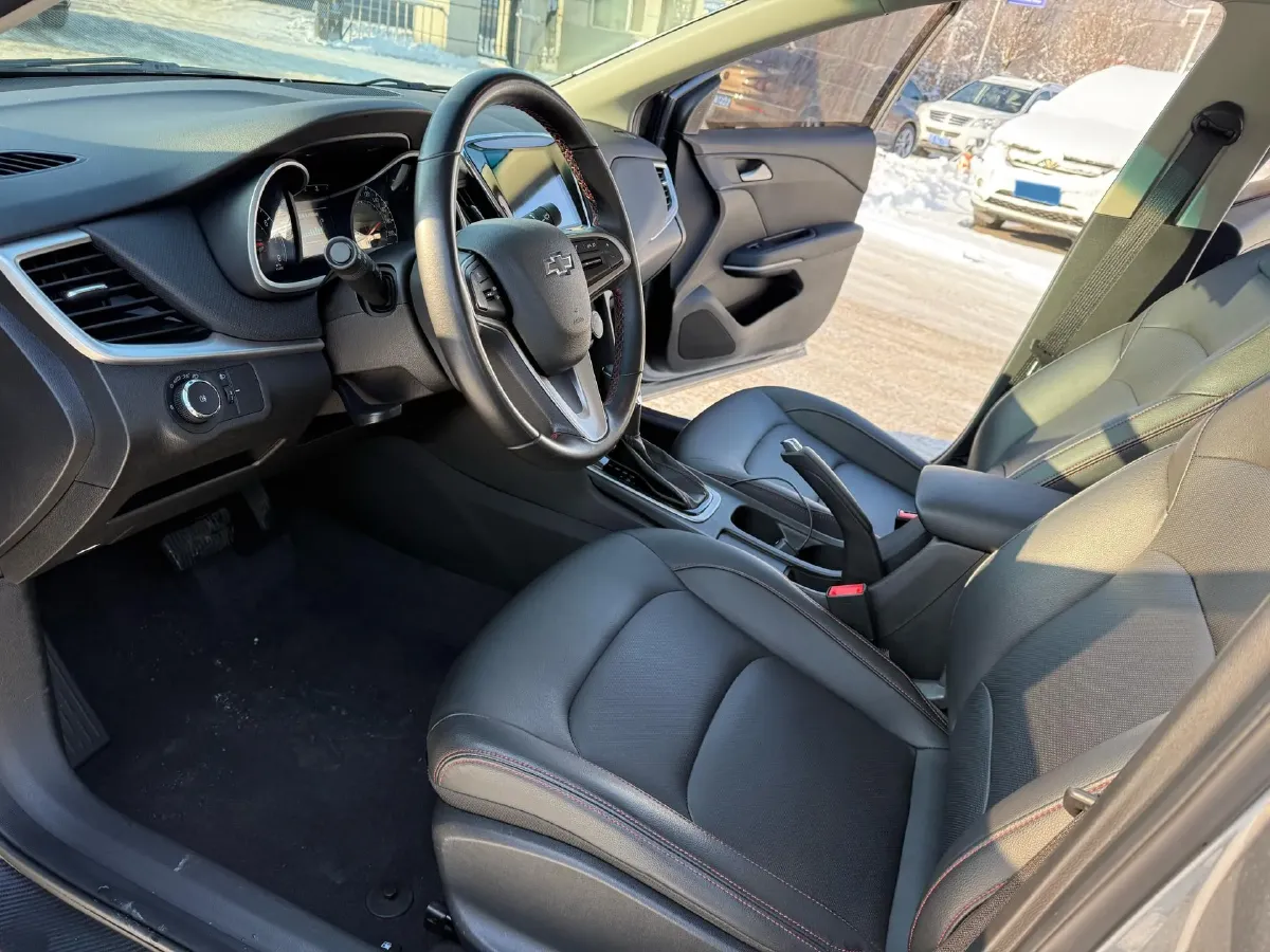 2020 Chevrolet Monza 1.0T 125HP L3 6DCT,autocango,china used car exporter,china ev exporter,chinese used car exporter,chinese used ev exporter