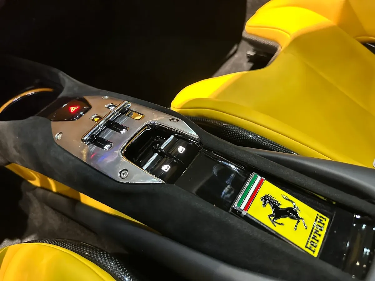 2021 Ferrari 296 3.0T 663HP V6 8DCT PHEV 7.45KWH,autocango,china used car exporter,china ev exporter,chinese used car exporter,chinese used ev exporter