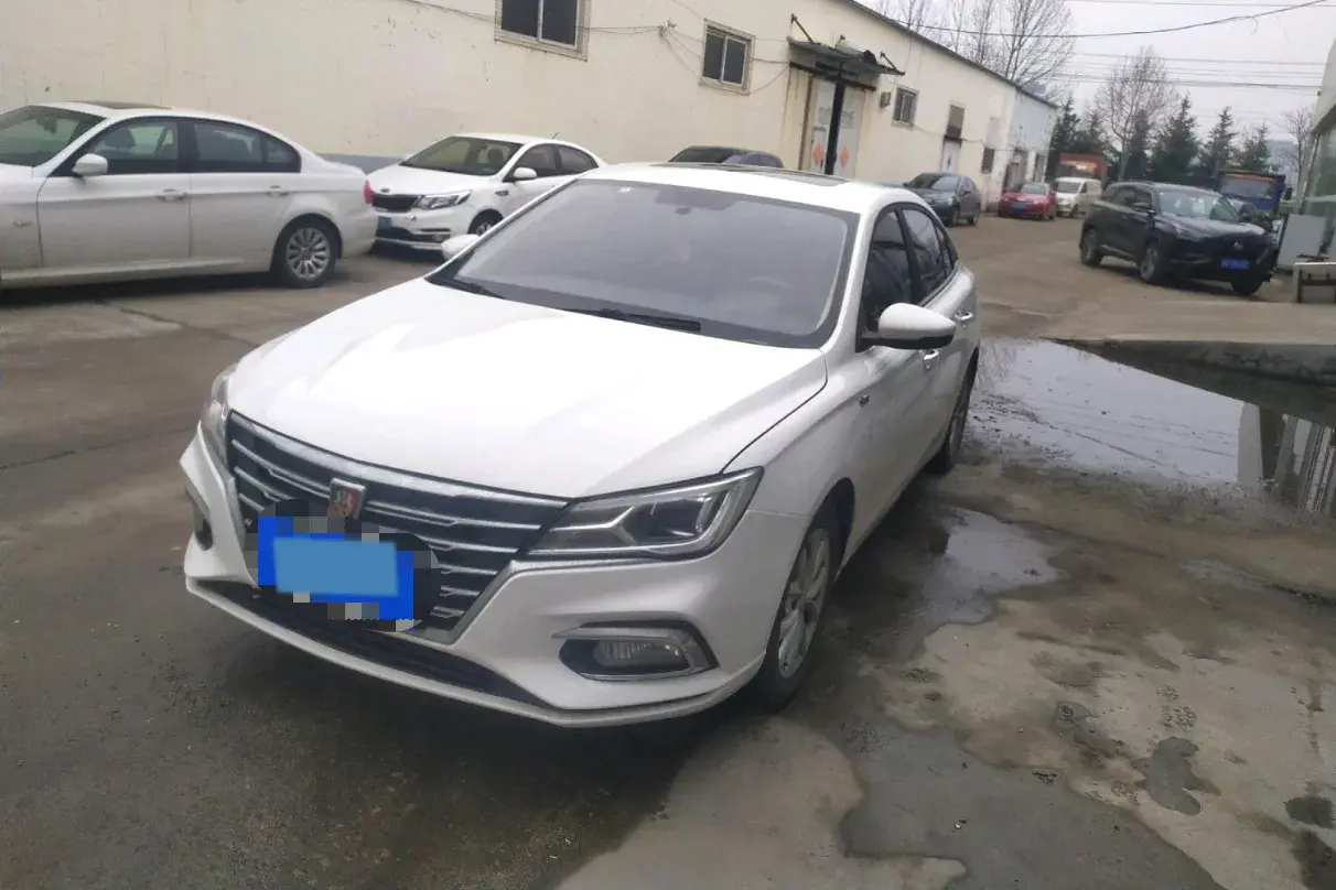 2019 Roewe i5 1.5L 120HP L4 CVT