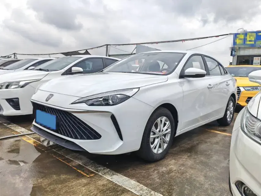 2023 Roewe i5 1.5L 129HP L4 CVT