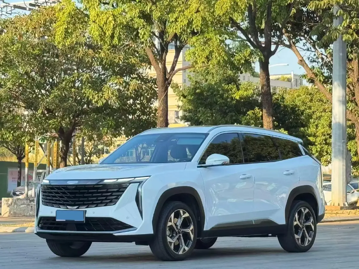 2023 Geely StarRay 1.5T 181HP L4 7DCT