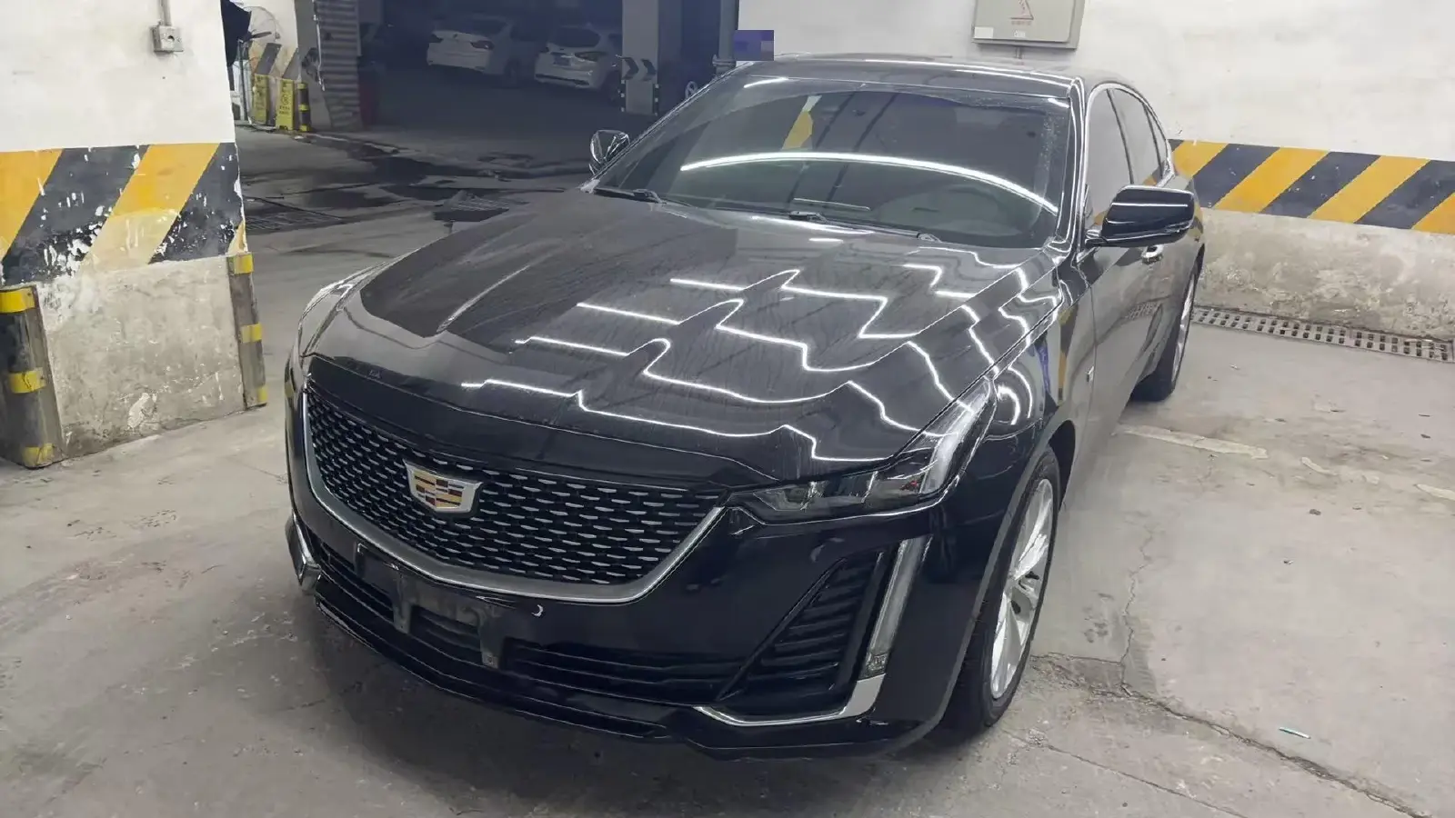2022 Cadillac CT5 2.0T 237HP L4 10AT
