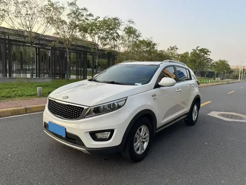 2016 Kia Sportage R 2.0L 165HP L4 6AT
