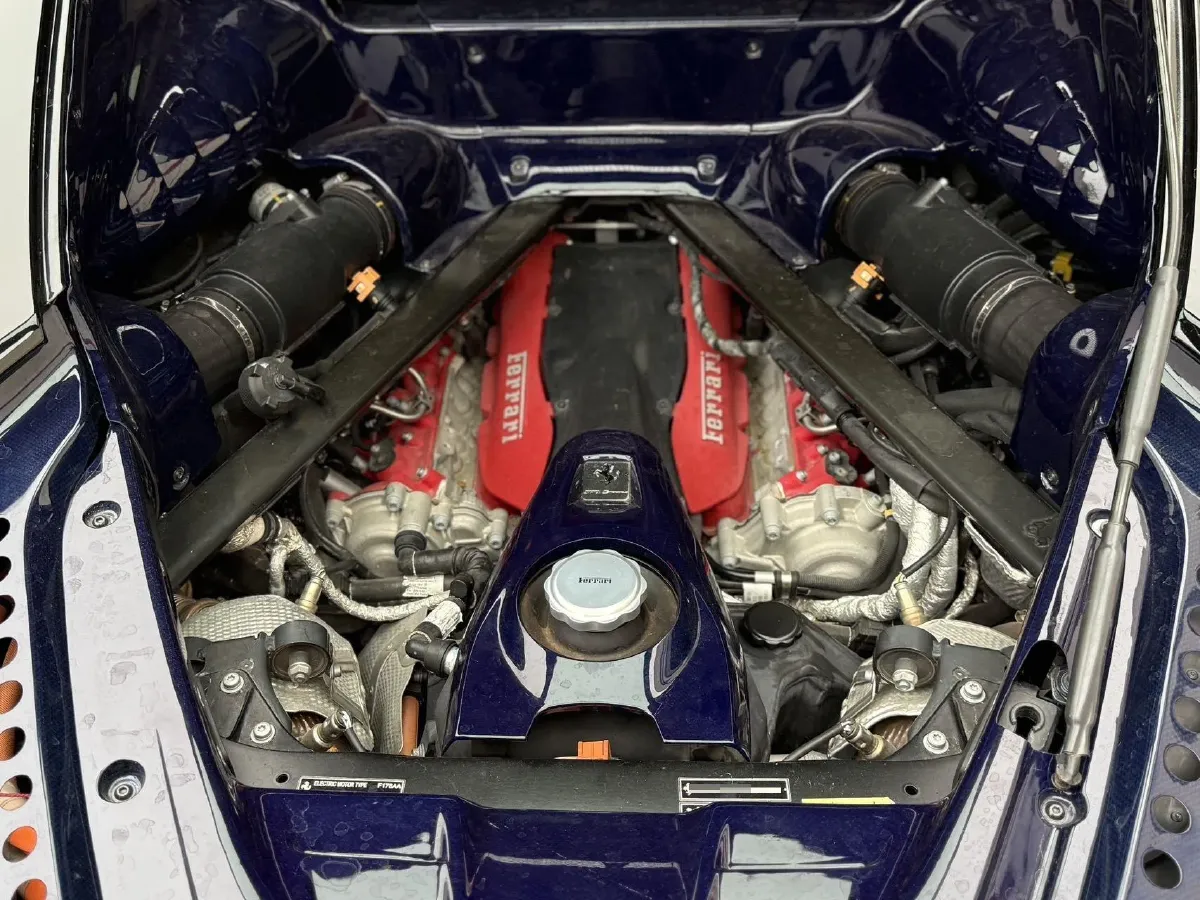 2020 Ferrari SF90 3.9T 781HP V8 8DCT PHEV 7.9KWH,autocango,china used car exporter,china ev exporter,chinese used car exporter,chinese used ev exporter