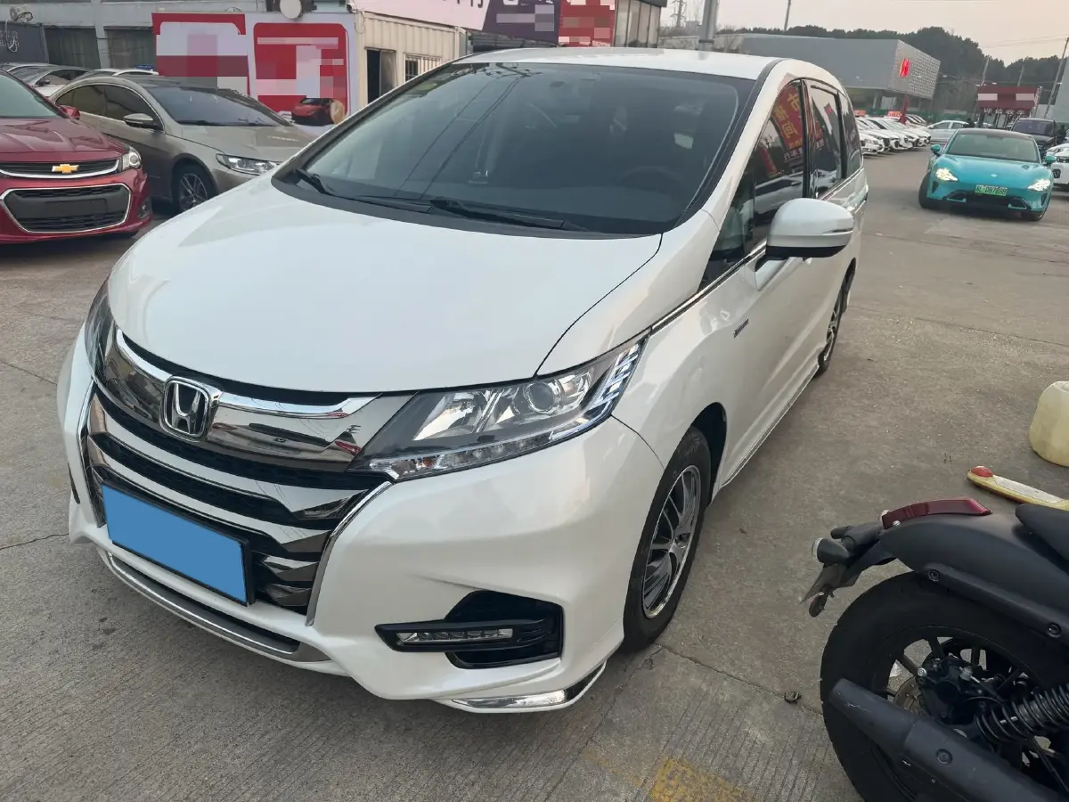 2021 Honda Odyssey 2.0L 146HP L4 E-CVT Hybrid