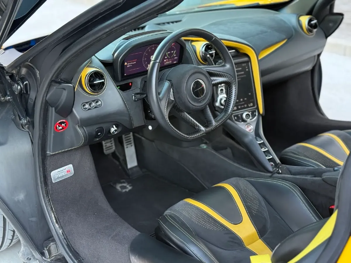 2017 McLaren 720S 4.0T 720HP V8 7DCT,autocango,china used car exporter,china ev exporter,chinese used car exporter,chinese used ev exporter