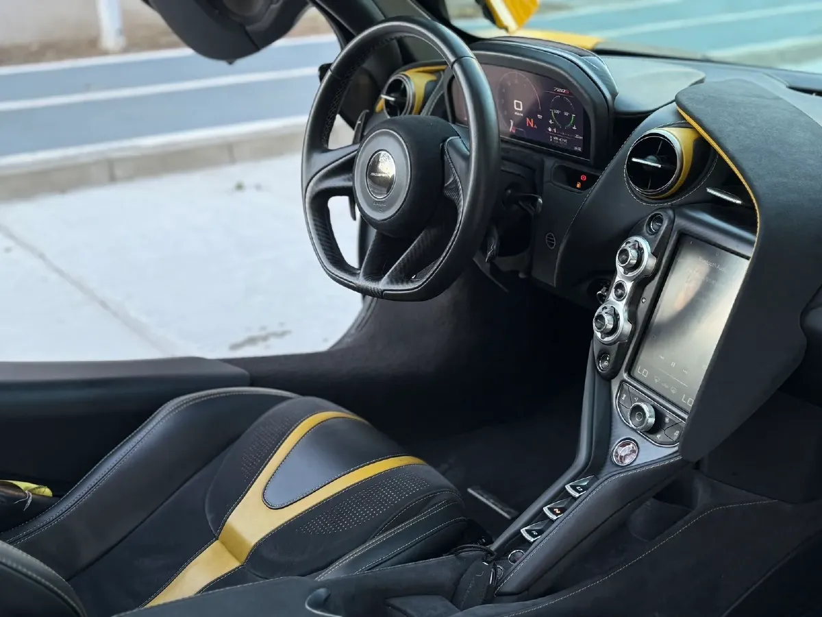 2017 McLaren 720S 4.0T 720HP V8 7DCT,autocango,china used car exporter,china ev exporter,chinese used car exporter,chinese used ev exporter