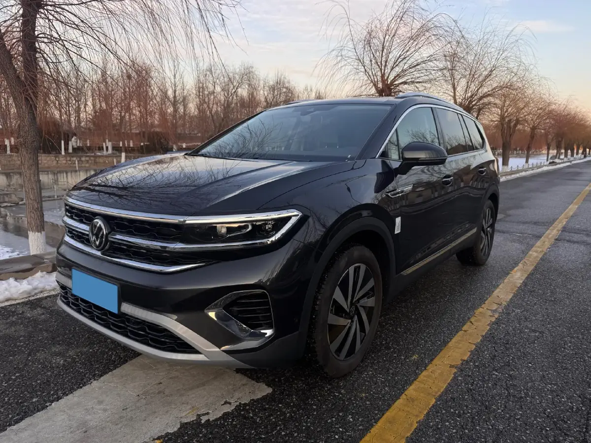 2021 Volkswagen Talagon 2.0T 220HP L4 7DCT