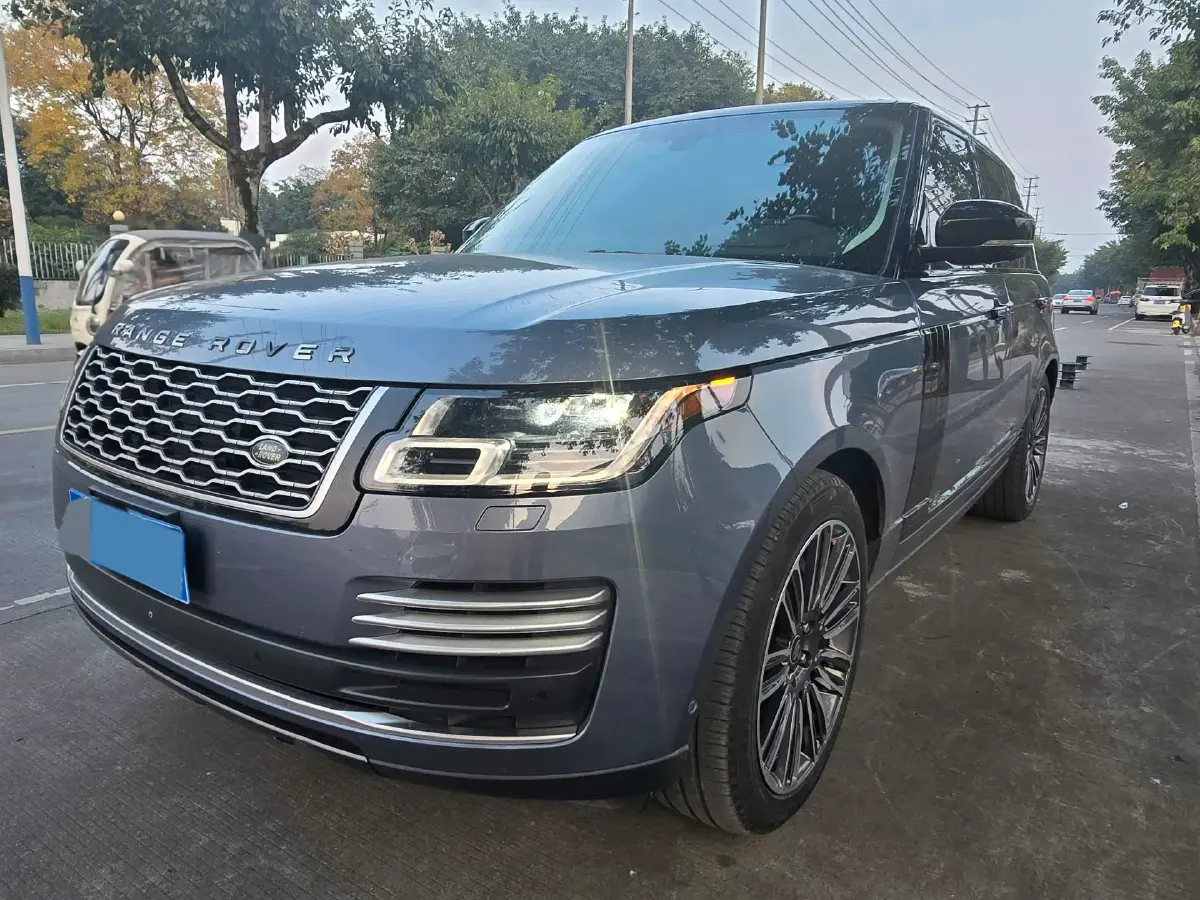 2018 Land Rover Range Rover Evoque 2.0T 241HP L4 9AT