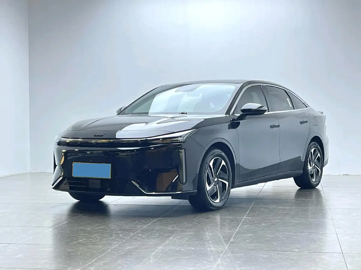 2023 Geely Galaxy L6 1.5T 163HP L4 3DHT PHEV