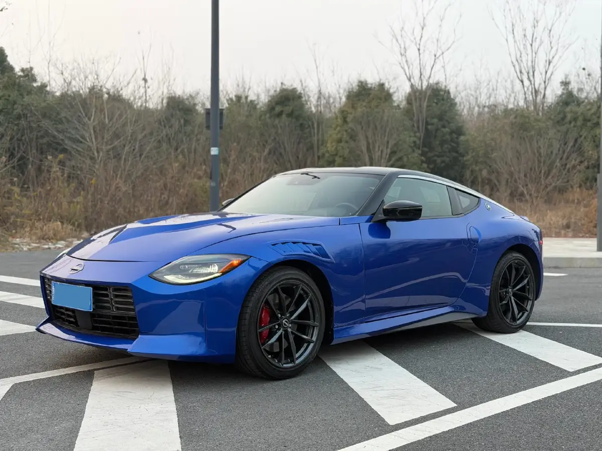 2023 Nissan Navara 2.5L 190HP L4 6MT