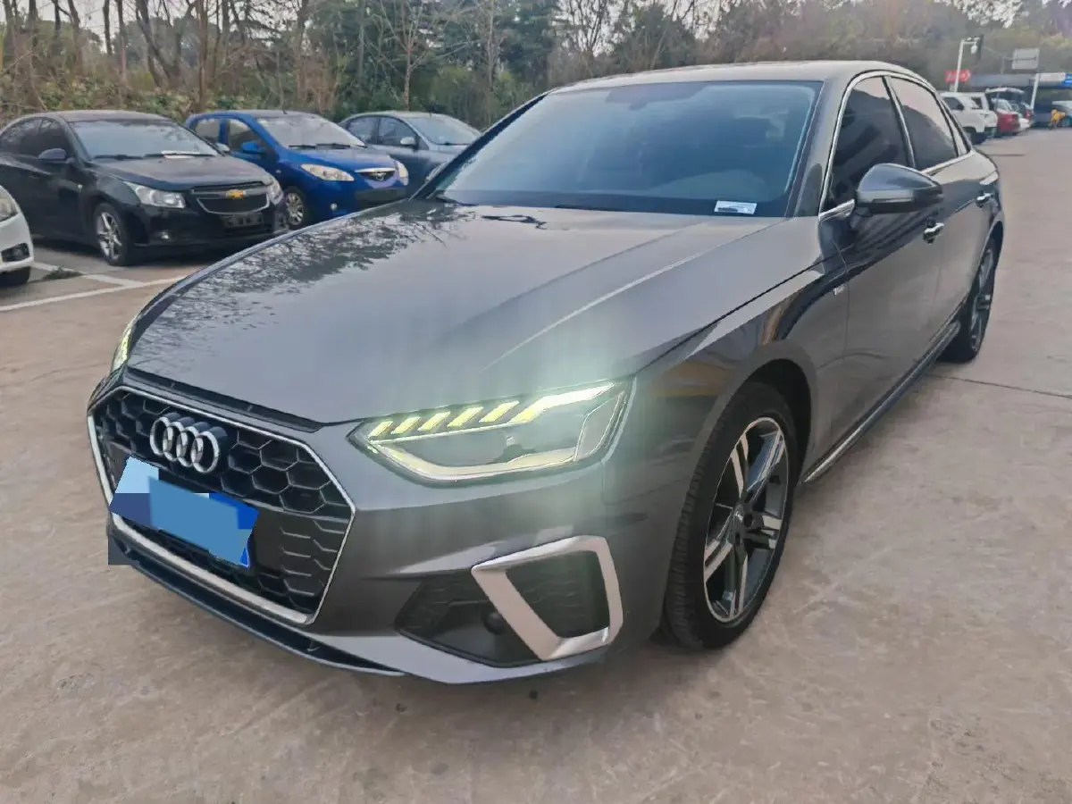 2020 Audi A4L 2.0T 190HP L4 7DCT