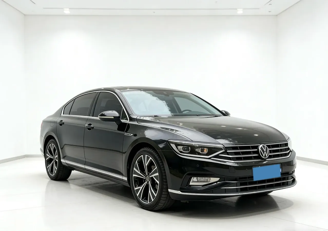 2020 Volkswagen Magotan 2.0T 186HP L4 7DCT,autocango,china used car exporter,china ev exporter,chinese used car exporter,chinese used ev exporter