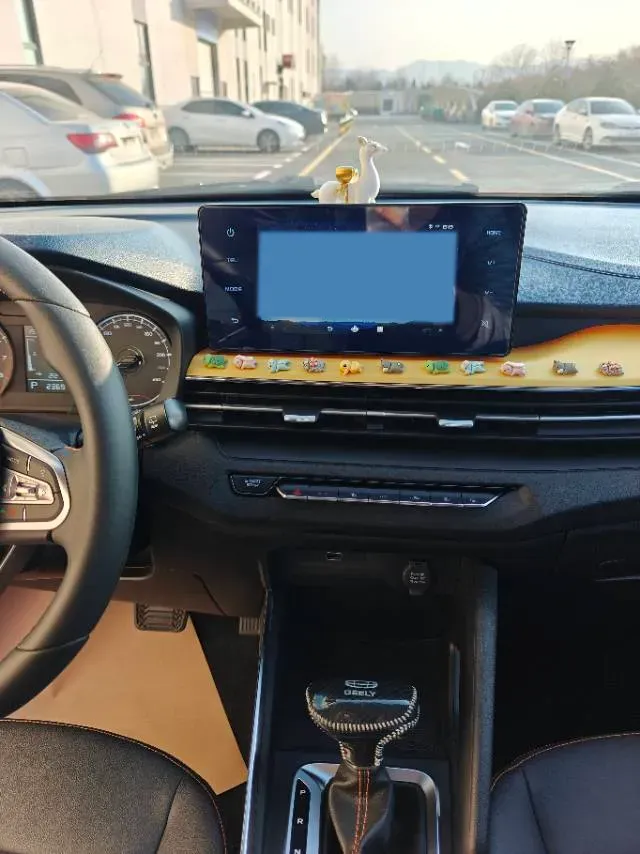 2022 Livan X3 PRO 1.5L 113HP L4 CVT,autocango,china used car exporter,china ev exporter,chinese used car exporter,chinese used ev exporter