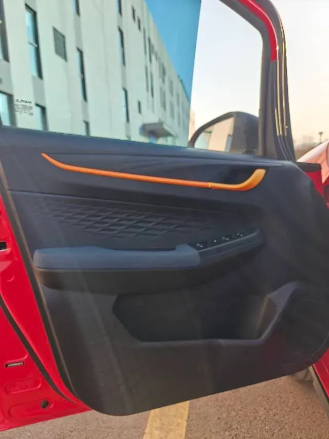 2022 Livan X3 PRO 1.5L 113HP L4 CVT,autocango,china used car exporter,china ev exporter,chinese used car exporter,chinese used ev exporter