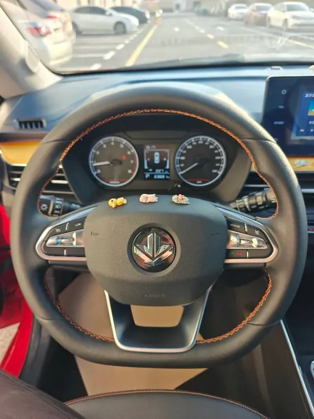 2022 Livan X3 PRO 1.5L 113HP L4 CVT,autocango,china used car exporter,china ev exporter,chinese used car exporter,chinese used ev exporter