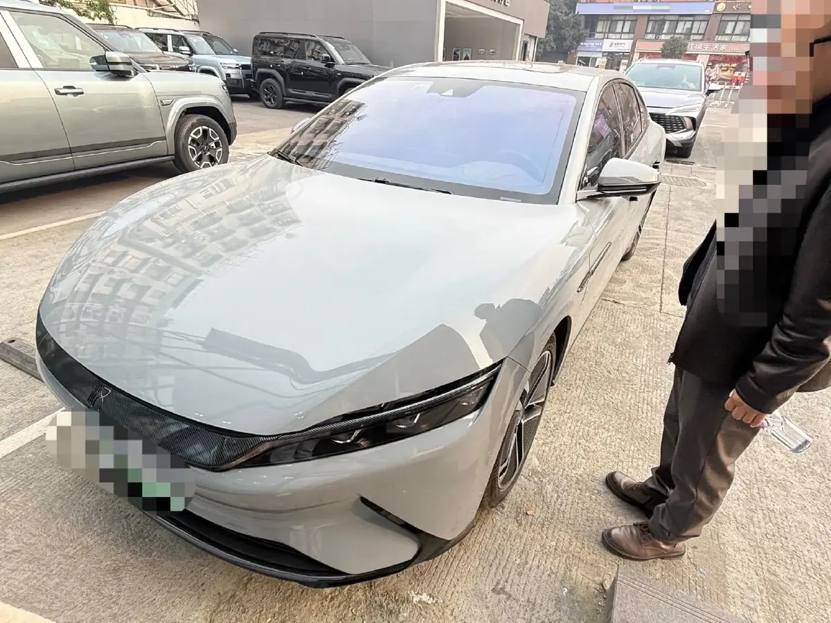 2020 Lincoln MKZ 2.0T 196HP L4 6AT