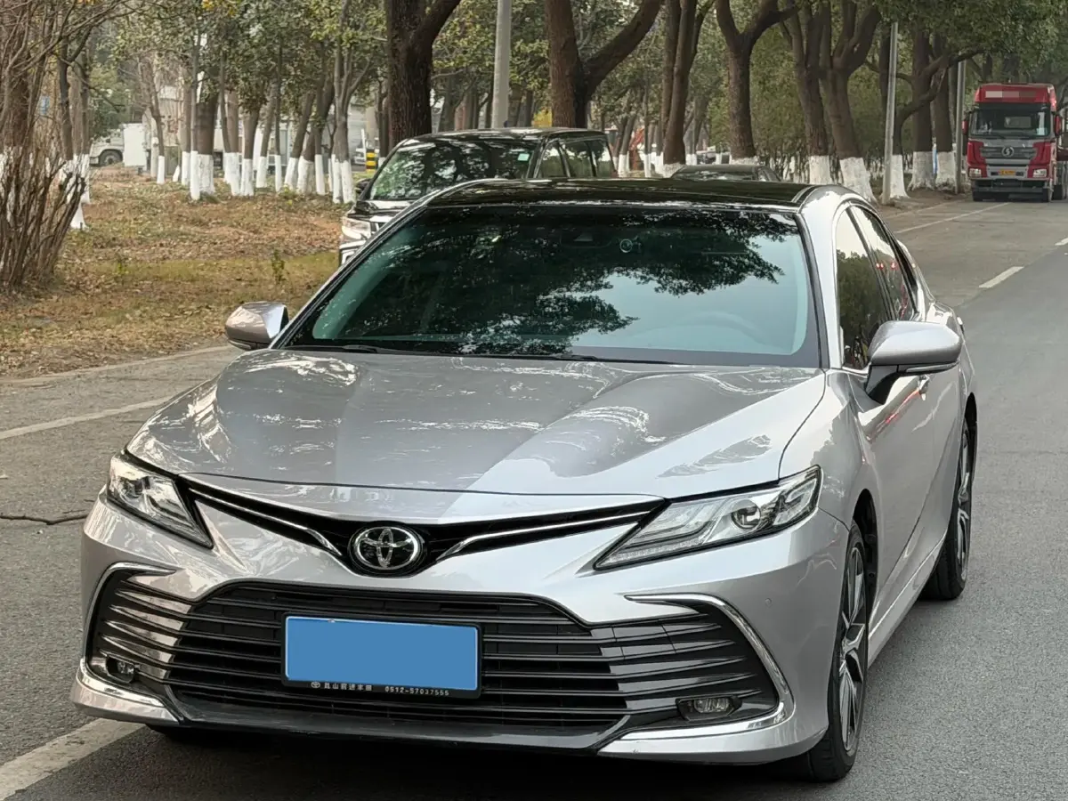 2021 Toyota Camry 2.5L 209HP L4 8AT