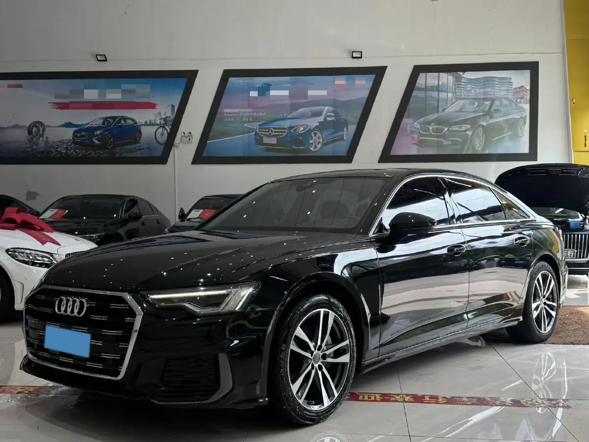 2022 Audi A6L 2.0T 190HP L4 7DCT