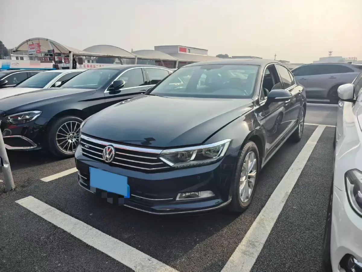 2019 Volkswagen Magotan 2.0T 186HP L4 7DCT