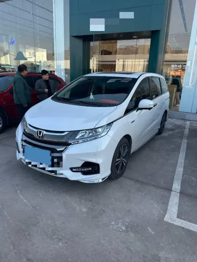 2021 Honda Odyssey 2.0L 146HP L4 E-CVT Hybrid