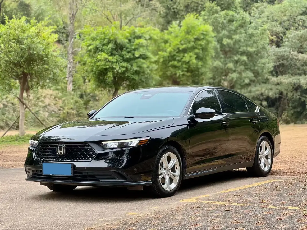 2023 Honda Accord 1.5T 192HP L4 CVT