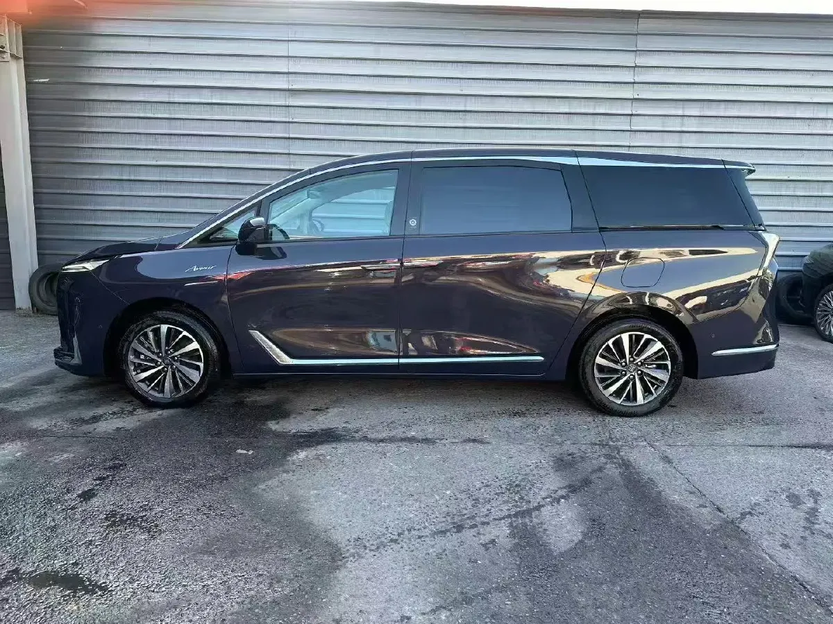 2026 Buick GL8 1.5T 180HP L4 2DHT PHEV,autocango,china used car exporter,china ev exporter,chinese used car exporter,chinese used ev exporter