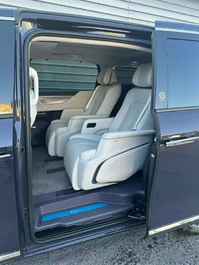 2026 Buick GL8 1.5T 180HP L4 2DHT PHEV,autocango,china used car exporter,china ev exporter,chinese used car exporter,chinese used ev exporter