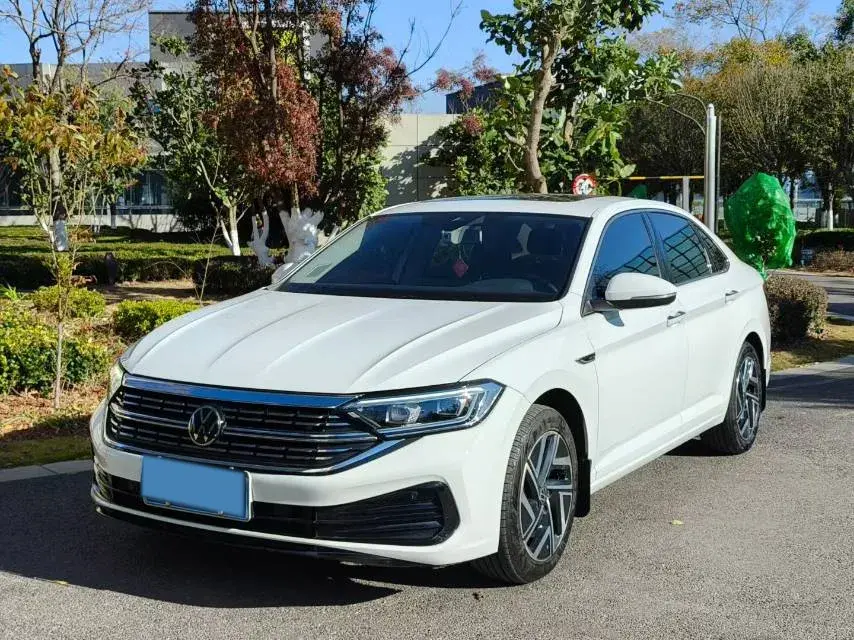 2023 Volkswagen Sagitar 1.5T 160HP L4 7DCT