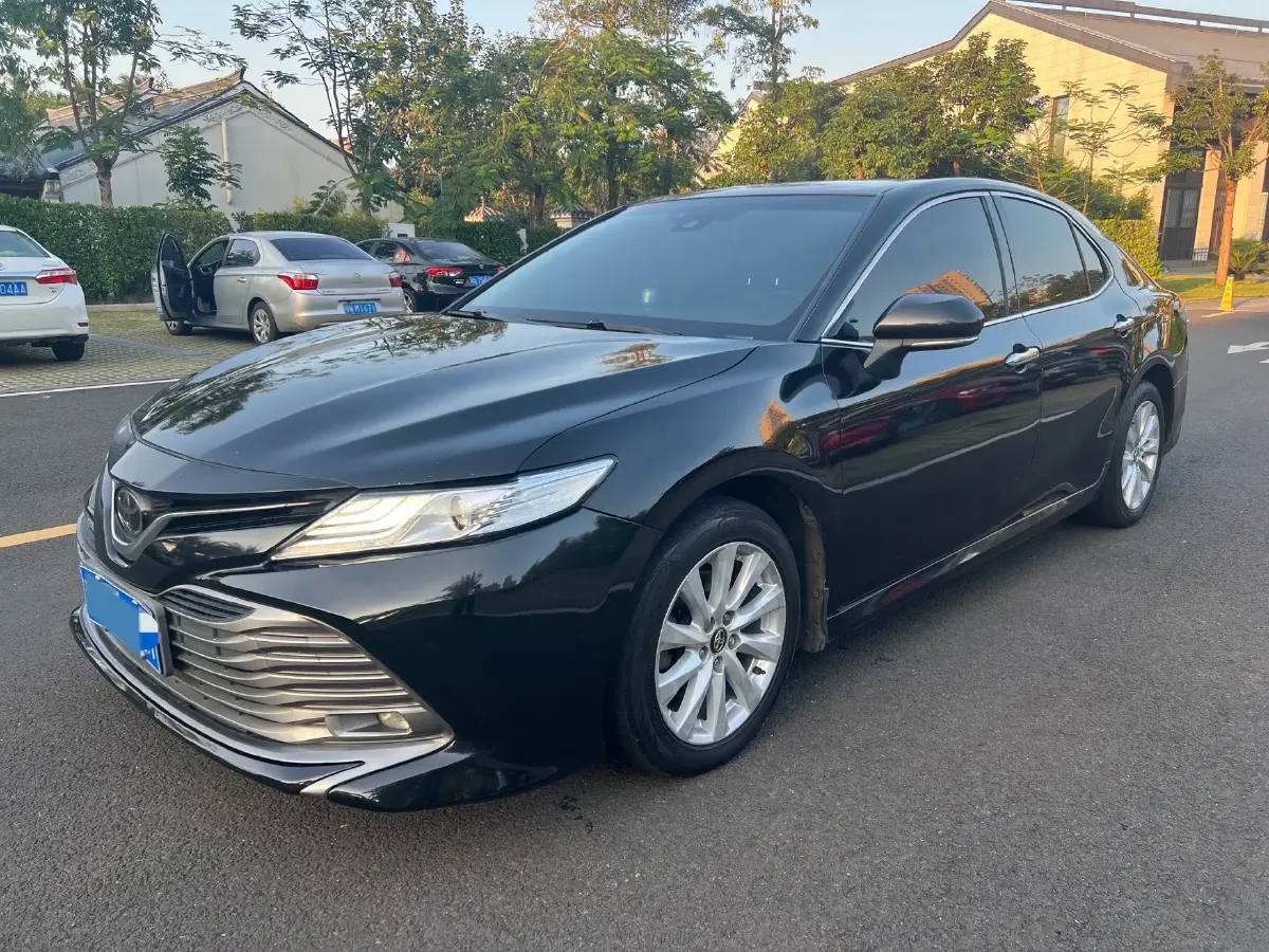 2019 Toyota Camry 2.0L 178HP L4 CVT