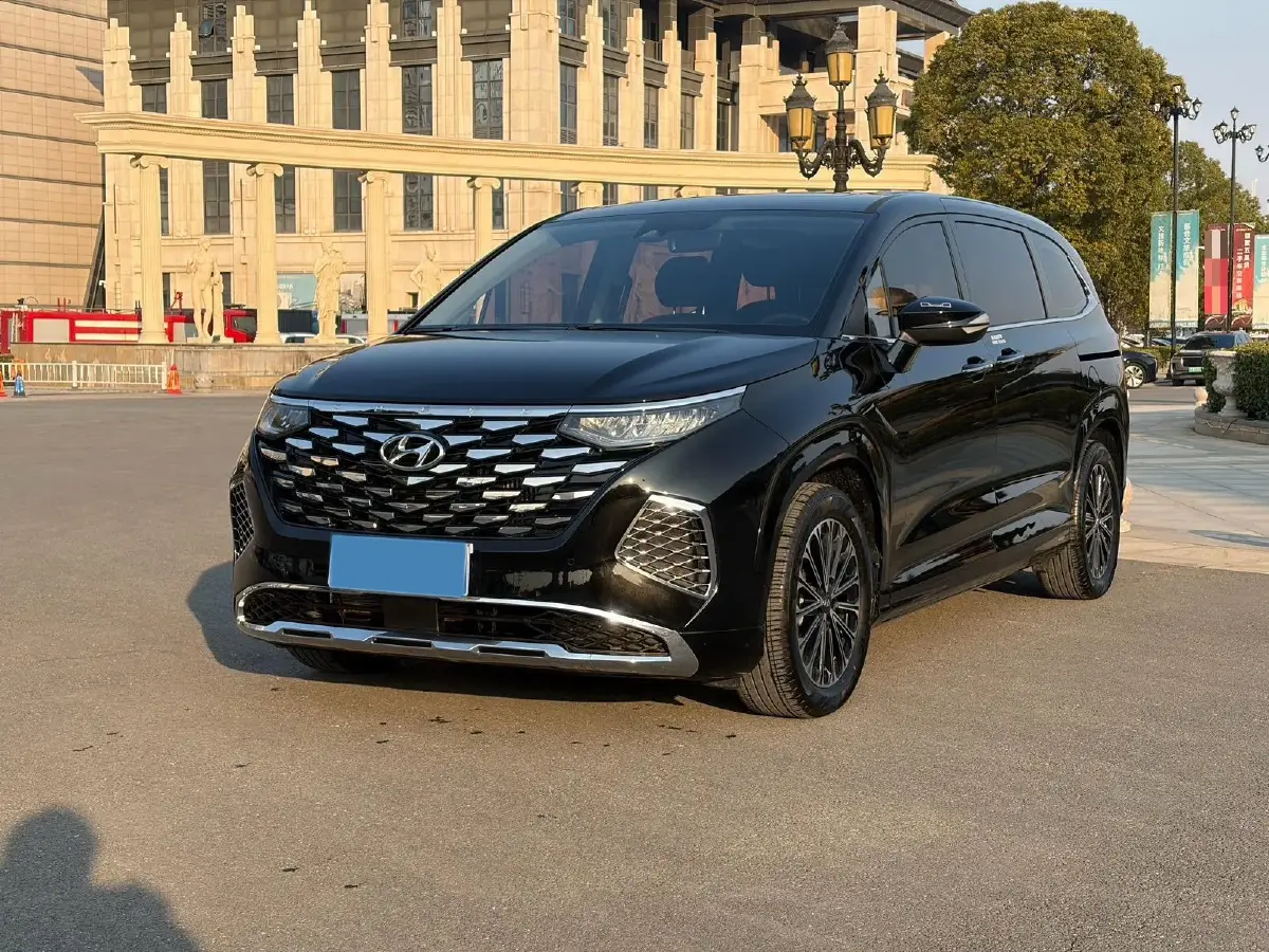 2024 Hyundai Custo 1.5T 170HP L4 8AT