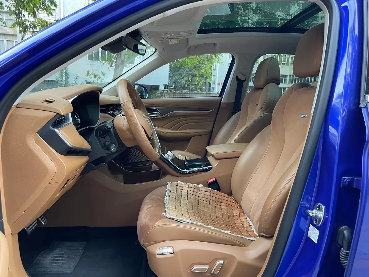 2018 Roewe MARVEL X BEV 52.5KWH,autocango,china used car exporter,china ev exporter,chinese used car exporter,chinese used ev exporter