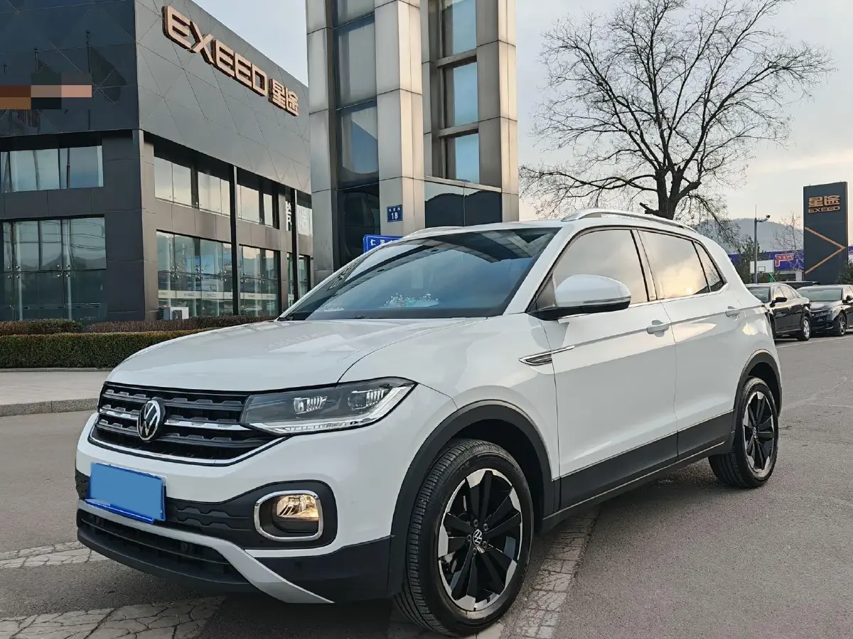 2023 Volkswagen Tacqua 1.2T 116HP L4 7DCT