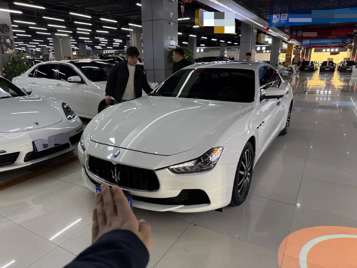 2017 Maserati Ghibli 3.0T 350HP V6 8AT