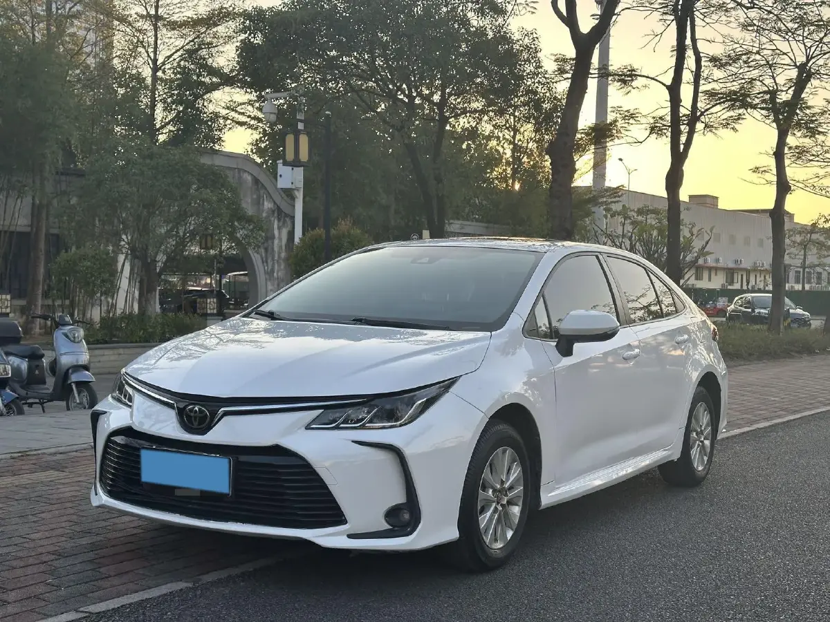 2019 Toyota Corolla 1.2T 116HP L4 CVT