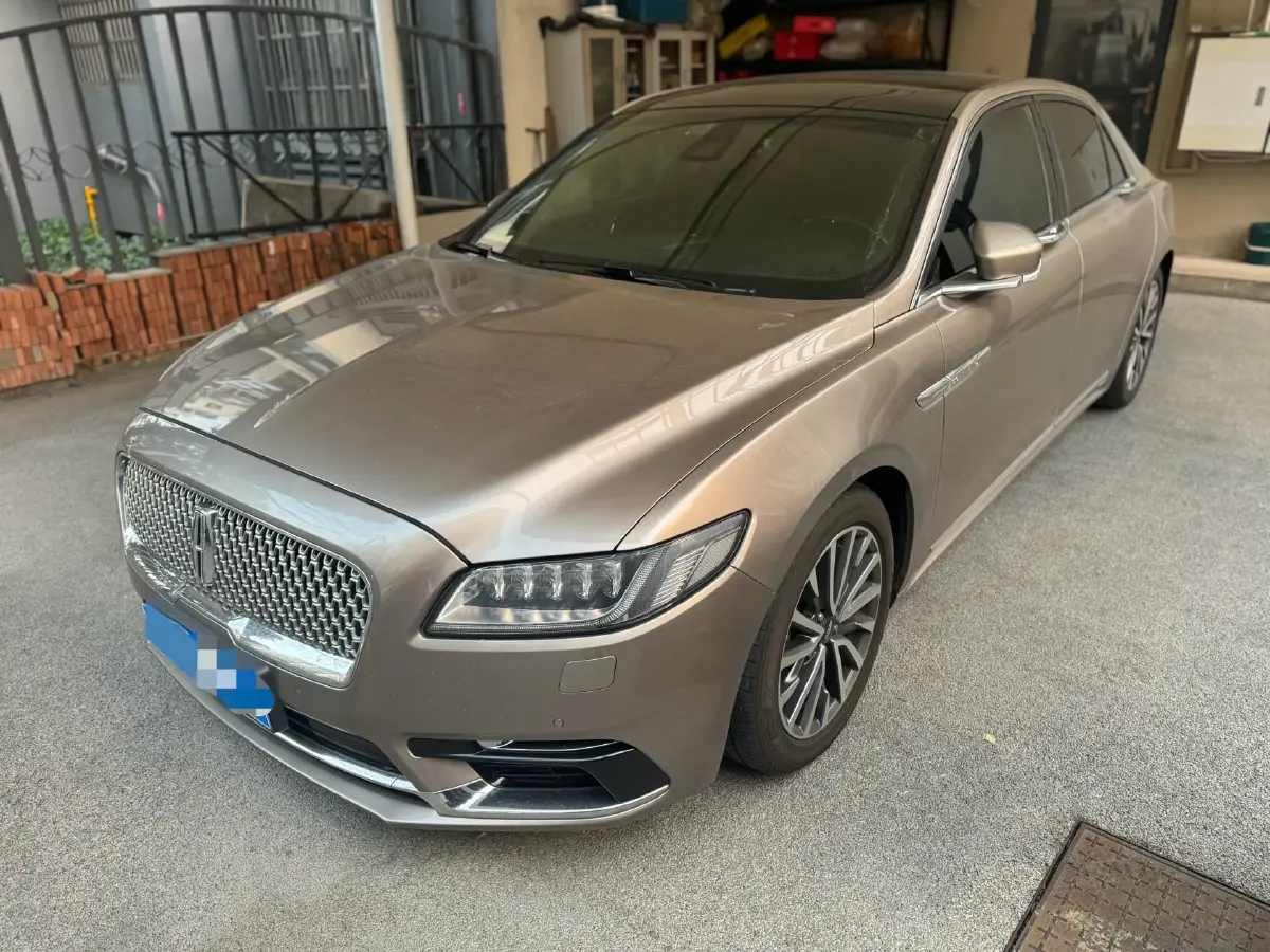 2019 Lincoln Continental 2.0T 261HP L4 6AT