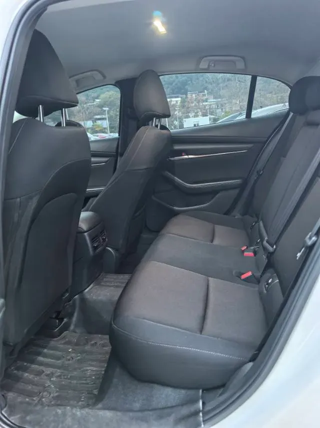 2021 Mazda 3 Axela 1.5L 117HP L4 6AT,autocango,china used car exporter,china ev exporter,chinese used car exporter,chinese used ev exporter