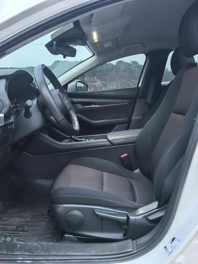 2021 Mazda 3 Axela 1.5L 117HP L4 6AT,autocango,china used car exporter,china ev exporter,chinese used car exporter,chinese used ev exporter