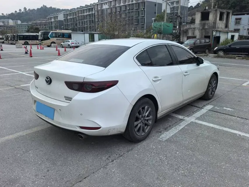 2021 Mazda 3 Axela 1.5L 117HP L4 6AT,autocango,china used car exporter,china ev exporter,chinese used car exporter,chinese used ev exporter