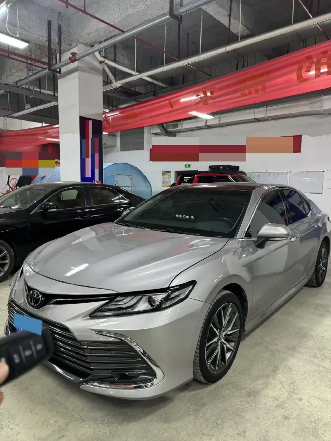 2021 Toyota Camry 2.5L 209HP L4 8AT