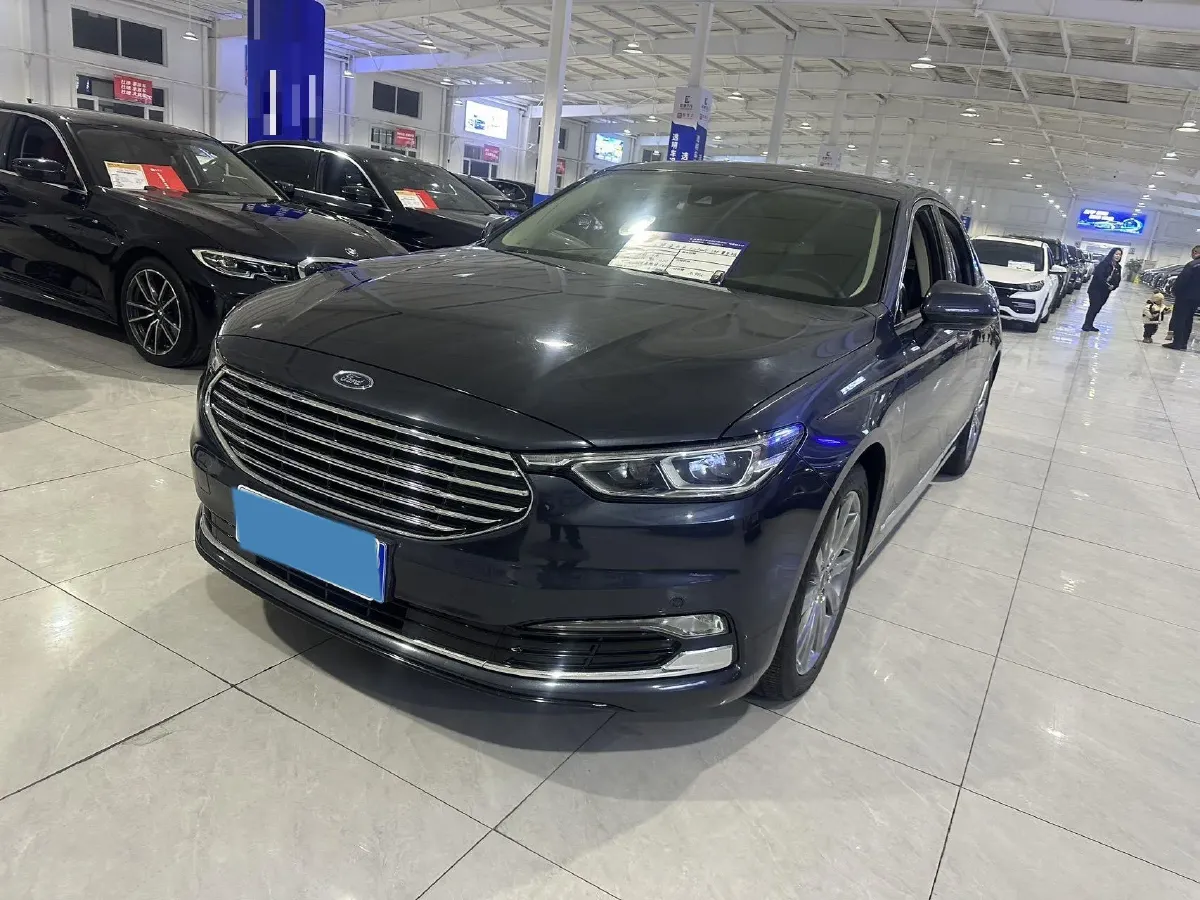 2019 Ford Taurus 2.0T 245HP L4 8AT,autocango,china used car exporter,china ev exporter,chinese used car exporter,chinese used ev exporter