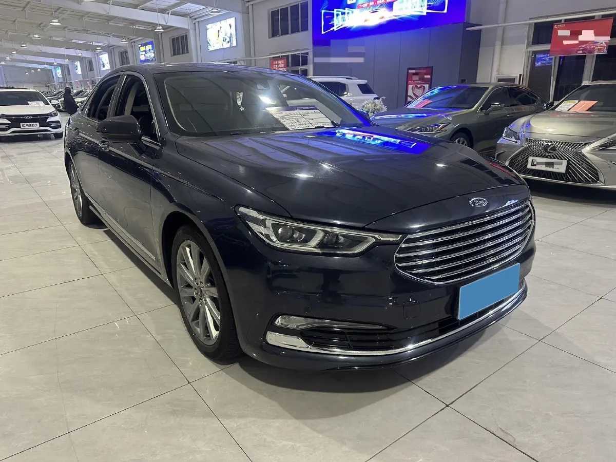 2019 Ford Taurus 2.0T 245HP L4 8AT,autocango,china used car exporter,china ev exporter,chinese used car exporter,chinese used ev exporter