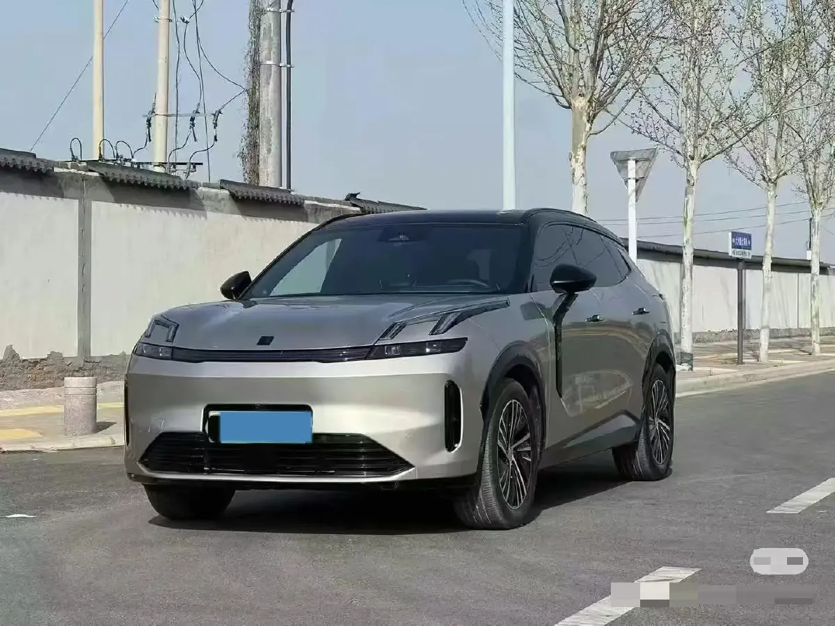 2024 LYNK&CO 08 EM-P 1.5T 163HP L4 3DHT PHEV 21.2KWH