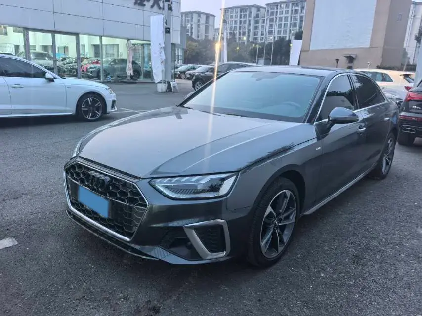 2020 Audi A4L 2.0T 190HP L4 7DCT