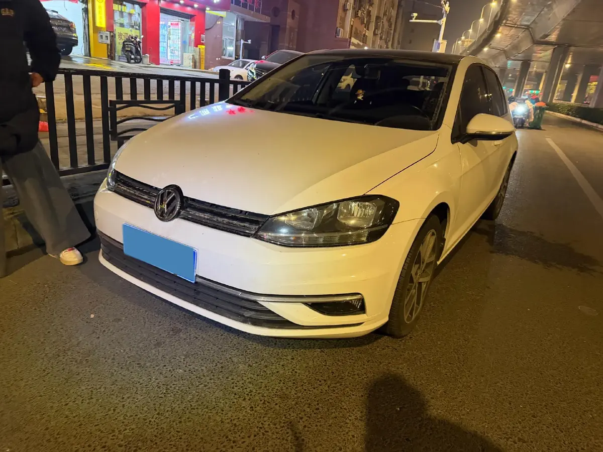 2020 Volkswagen Golf 1.4T 150HP L4 7DCT