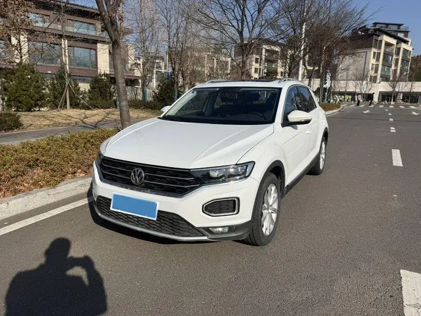 2020 Volkswagen T-Roc 1.4T 150HP L4 7DCT