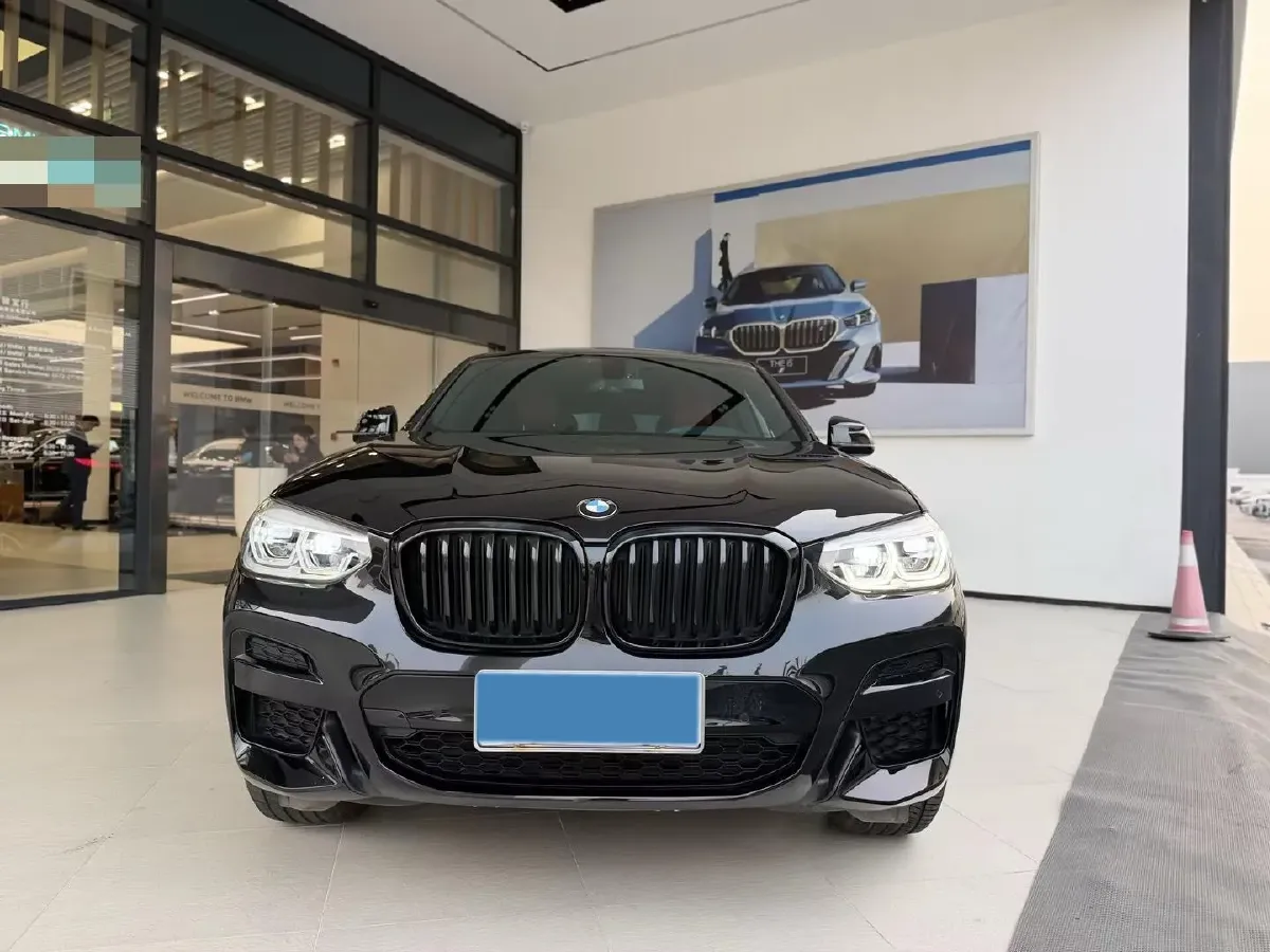 2020 BMW X4 2.0T 184HP L4 8AT,autocango,china used car exporter,china ev exporter,chinese used car exporter,chinese used ev exporter