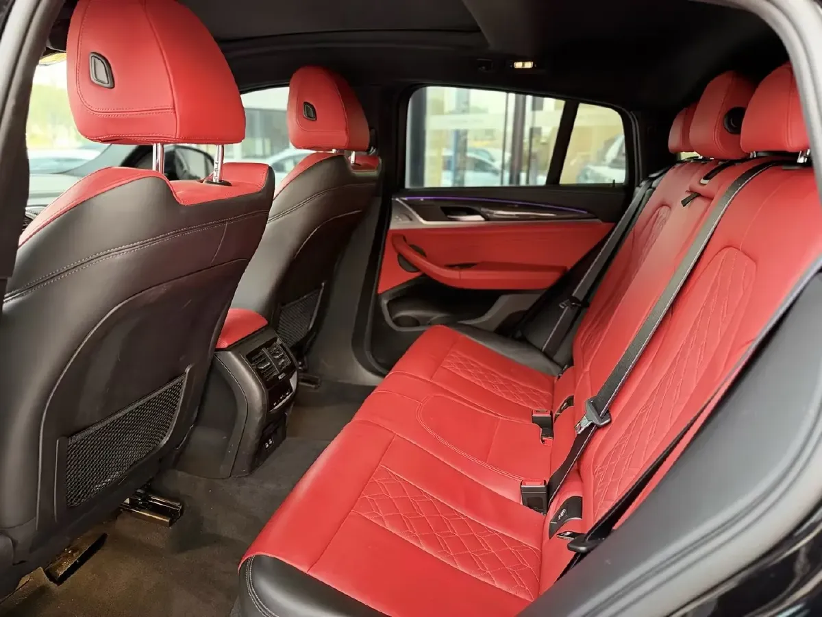 2020 BMW X4 2.0T 184HP L4 8AT,autocango,china used car exporter,china ev exporter,chinese used car exporter,chinese used ev exporter