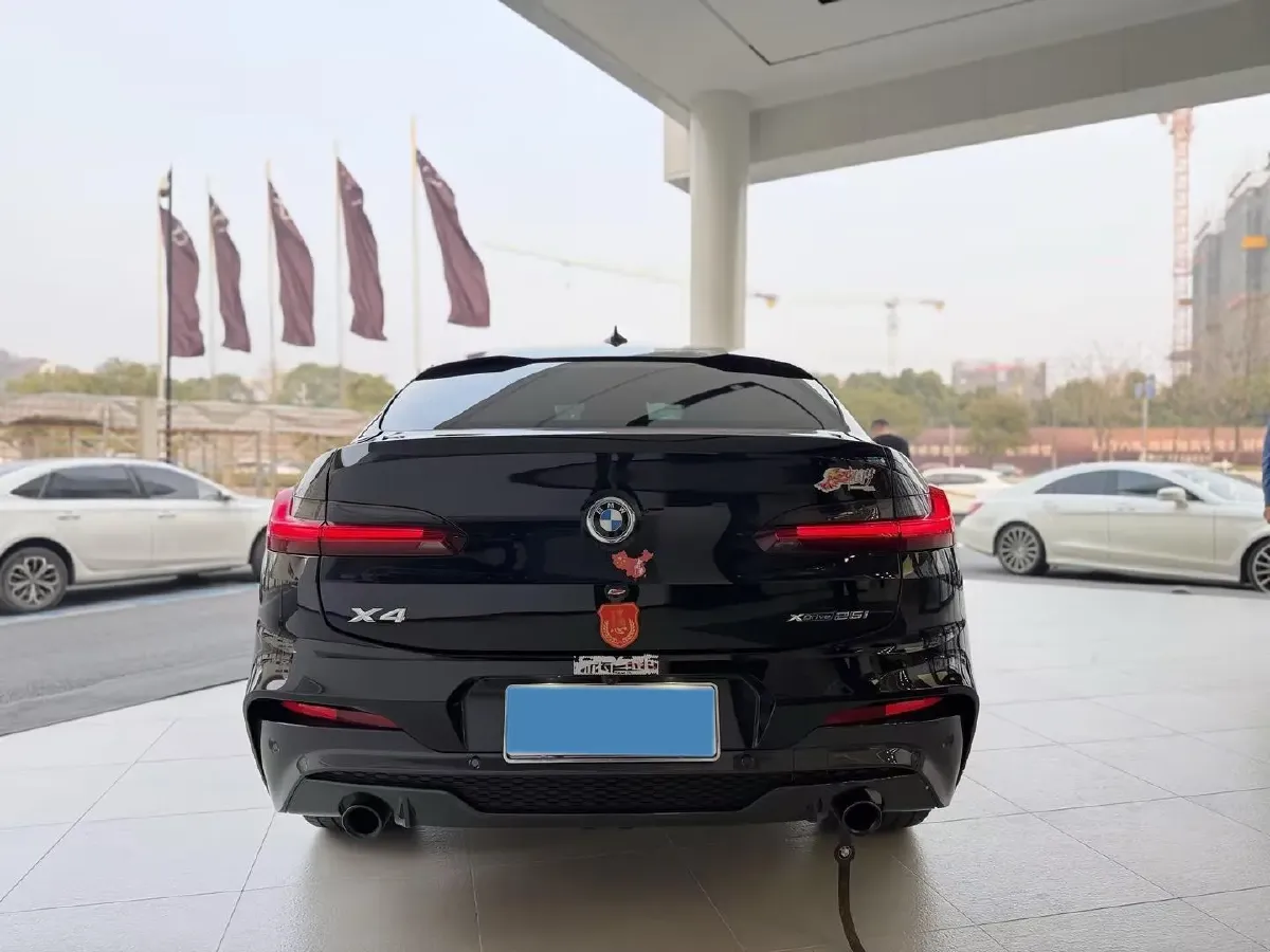 2020 BMW X4 2.0T 184HP L4 8AT,autocango,china used car exporter,china ev exporter,chinese used car exporter,chinese used ev exporter